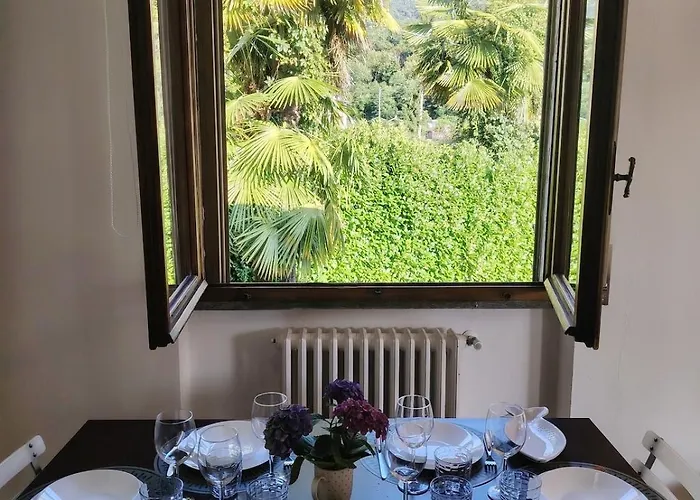 Bella Villa Porto Valtravaglia